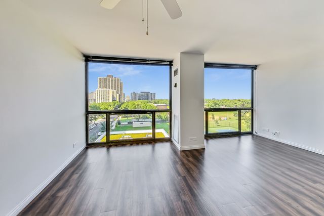 4343 N Clarendon Avenue 718, Chicago, IL 60613