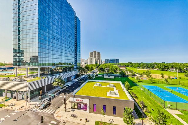 4343 N Clarendon Avenue 718, Chicago, IL 60613
