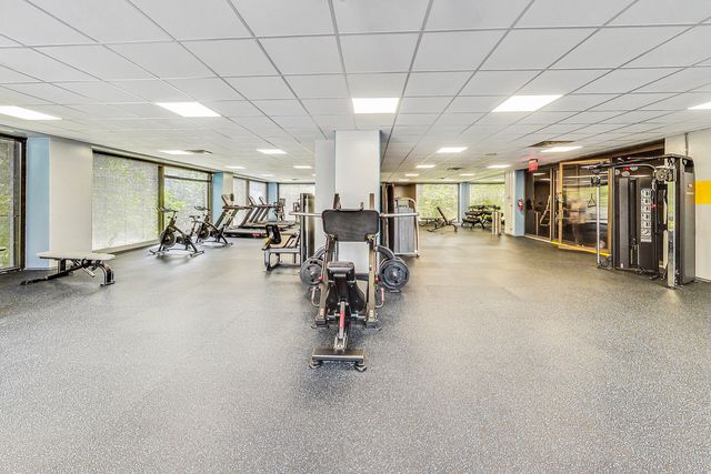 4343 N Clarendon Avenue 718, Chicago, IL 60613