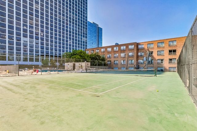4343 N Clarendon Avenue 718, Chicago, IL 60613