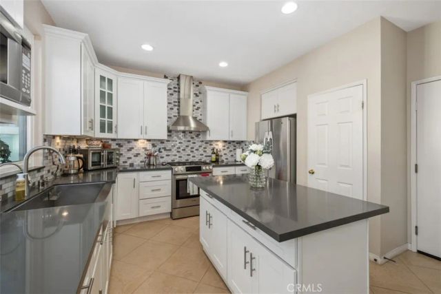 151 Church, Irvine, CA 92602