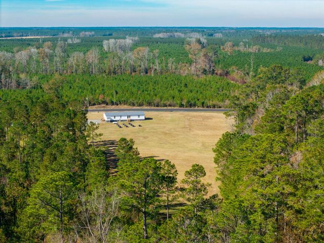 1640 Calamus Pond Road, Summerville, SC 29486