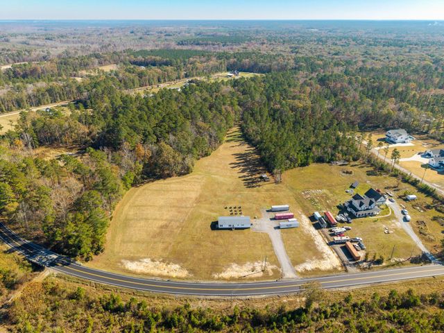 1640 Calamus Pond Road, Summerville, SC 29486