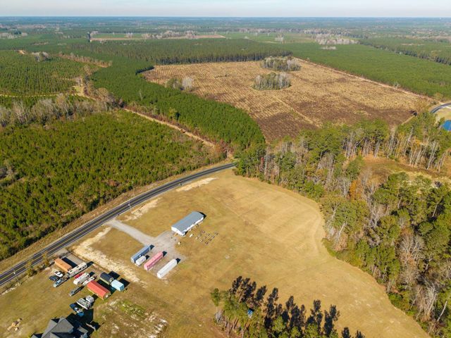 1640 Calamus Pond Road, Summerville, SC 29486