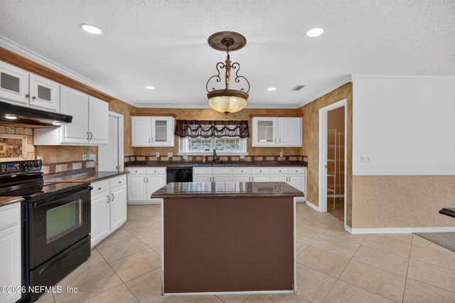 2432 MALLORY HILLS Road, Jacksonville, FL 32221