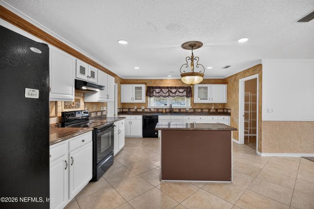 2432 MALLORY HILLS Road, Jacksonville, FL 32221
