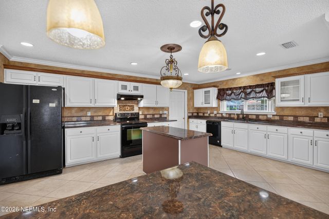 2432 MALLORY HILLS Road, Jacksonville, FL 32221