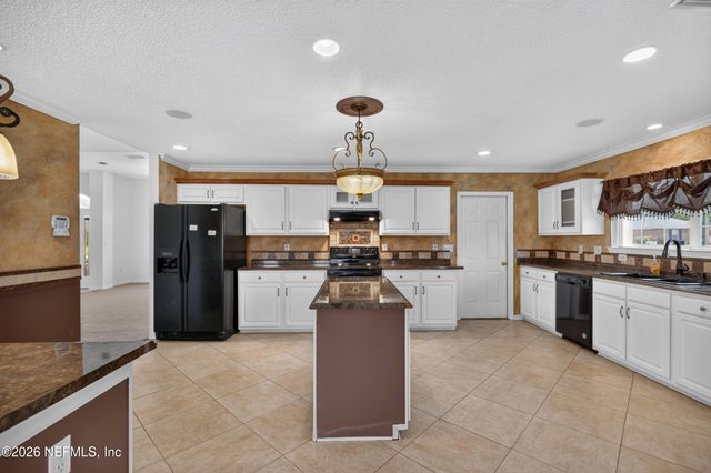 2432 MALLORY HILLS Road, Jacksonville, FL 32221