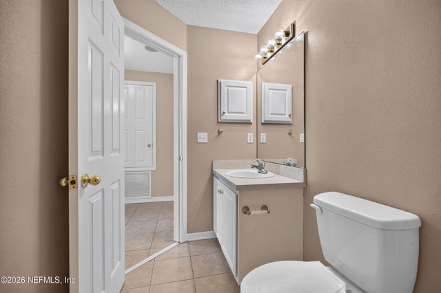 2432 MALLORY HILLS Road, Jacksonville, FL 32221