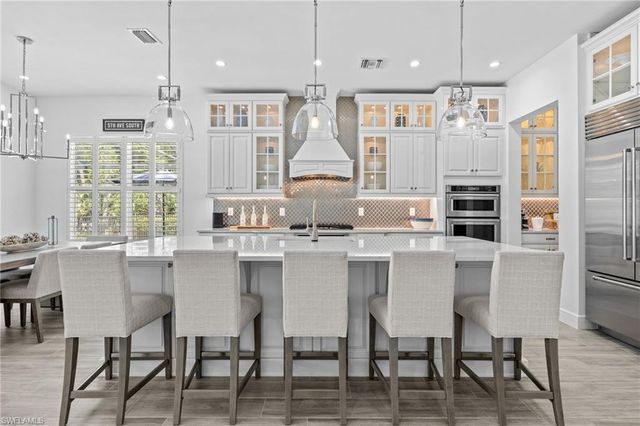 3664 Pilot CIR, Naples, FL 34120