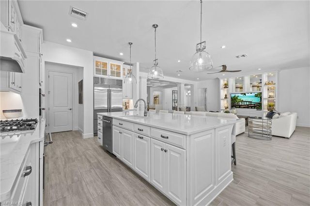 3664 Pilot CIR, Naples, FL 34120