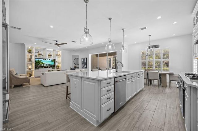 3664 Pilot CIR, Naples, FL 34120