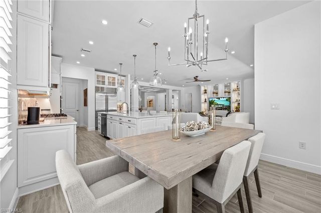 3664 Pilot CIR, Naples, FL 34120