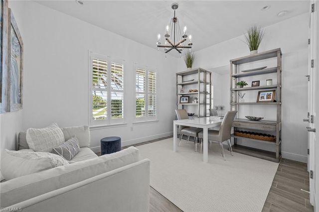 3664 Pilot CIR, Naples, FL 34120