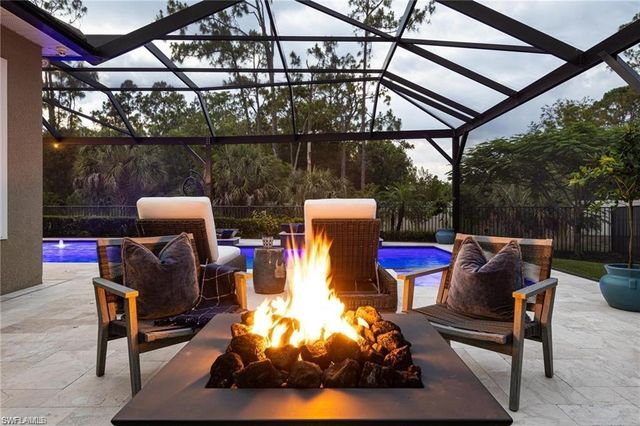 3664 Pilot CIR, Naples, FL 34120