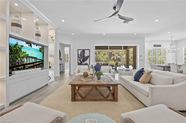 3664 Pilot CIR, Naples, FL 34120