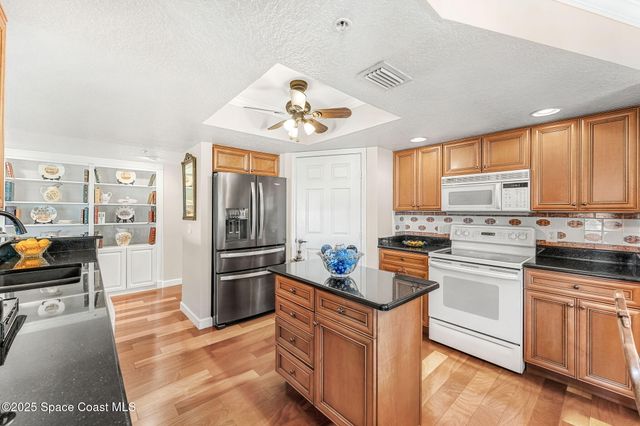 100 Riverside Drive 301, Cocoa, FL 32922