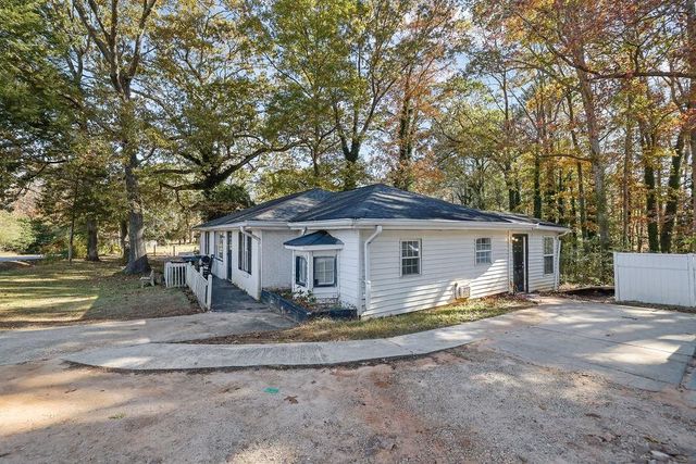 804 Rowland Road, Stone Mountain, GA 30083