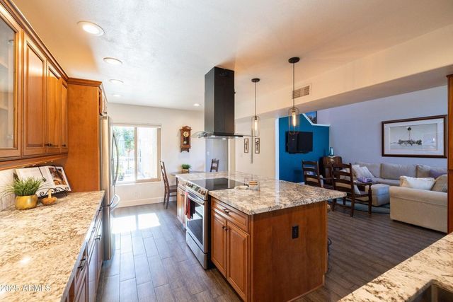 5442 S Hurricane Court, Tempe, AZ 85283