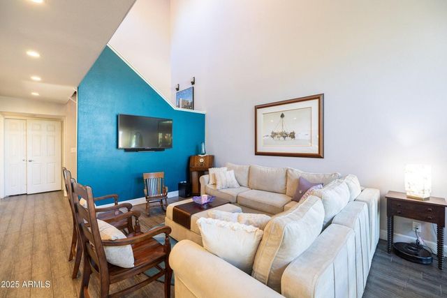 5442 S Hurricane Court, Tempe, AZ 85283