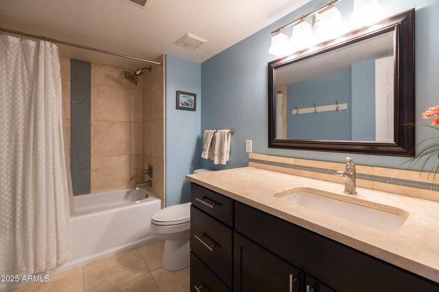 5442 S Hurricane Court, Tempe, AZ 85283