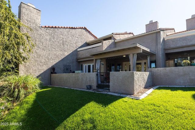 5442 S Hurricane Court, Tempe, AZ 85283
