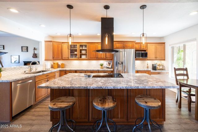 5442 S Hurricane Court, Tempe, AZ 85283