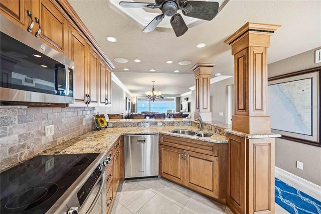 6140 MIDNIGHT PASS ROAD 606, Sarasota, FL 34242