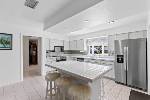 612 GREEN MEADOW AVENUE, Maitland, FL 32751