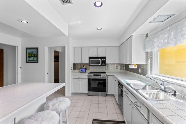 612 GREEN MEADOW AVENUE, Maitland, FL 32751