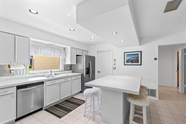 612 GREEN MEADOW AVENUE, Maitland, FL 32751