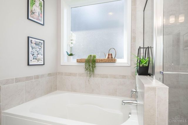 477 Auburn Grove Drive, South Lebanon, OH 45152