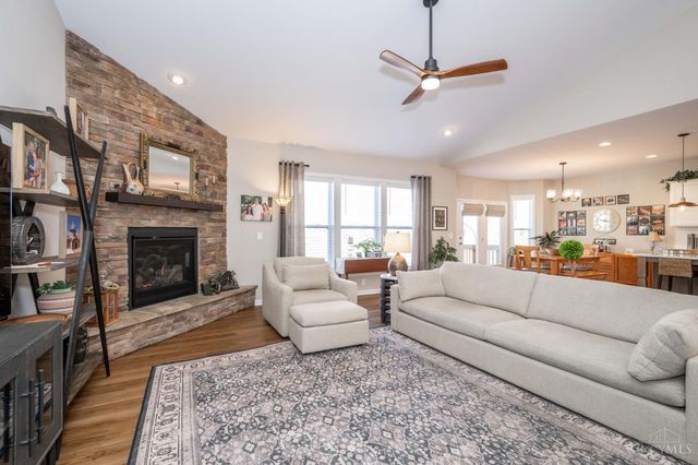 477 Auburn Grove Drive, South Lebanon, OH 45152