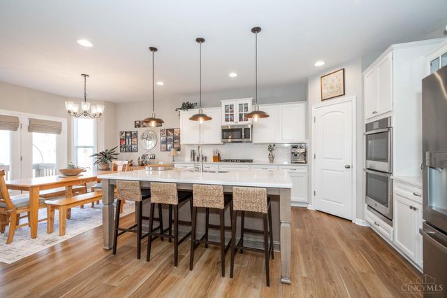 477 Auburn Grove Drive, South Lebanon, OH 45152