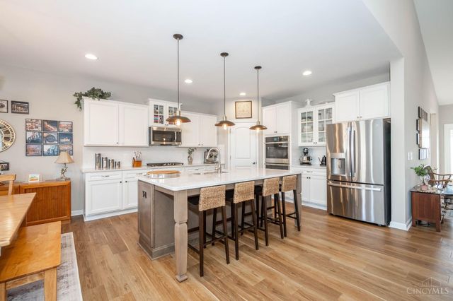 477 Auburn Grove Drive, South Lebanon, OH 45152