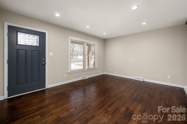 3932 Slagle Drive, Charlotte, NC 28215