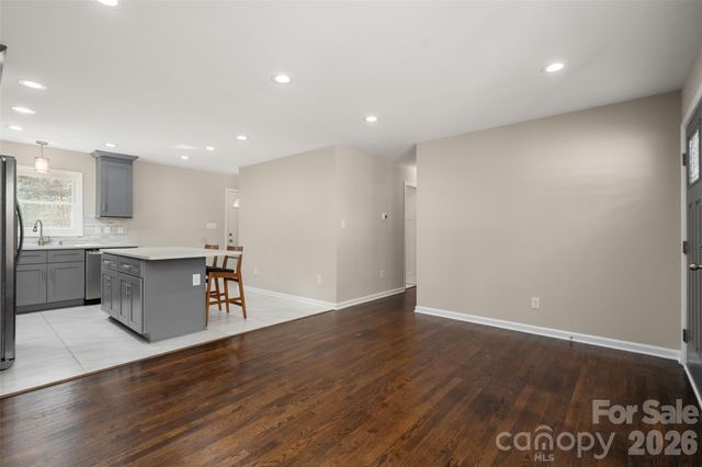 3932 Slagle Drive, Charlotte, NC 28215