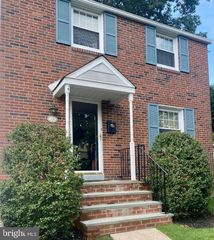 214 EDGEHILL DR, Havertown, PA 19083