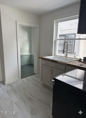 600 Moore Street, Bristol, VA 24201