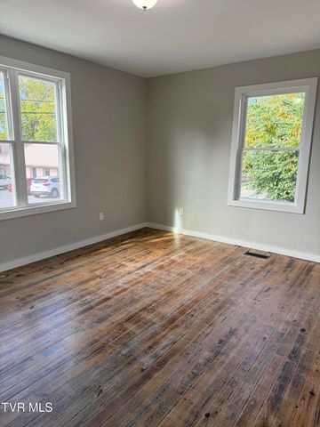 600 Moore Street, Bristol, VA 24201