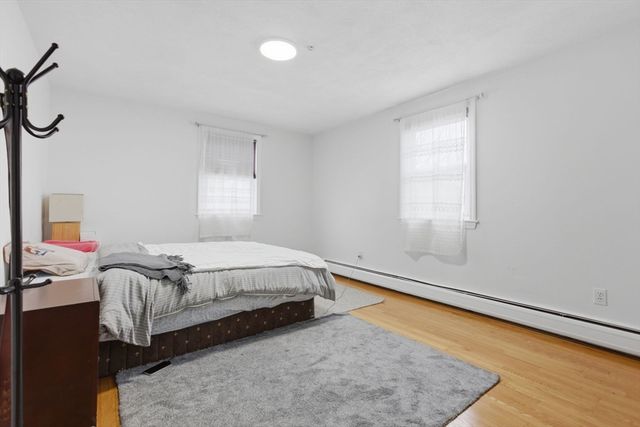 25 Webster St, Quincy, MA 02171