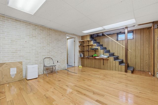 25 Webster St, Quincy, MA 02171