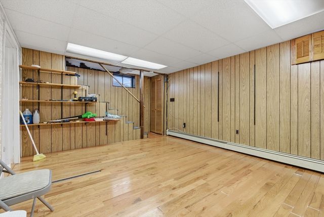 25 Webster St, Quincy, MA 02171