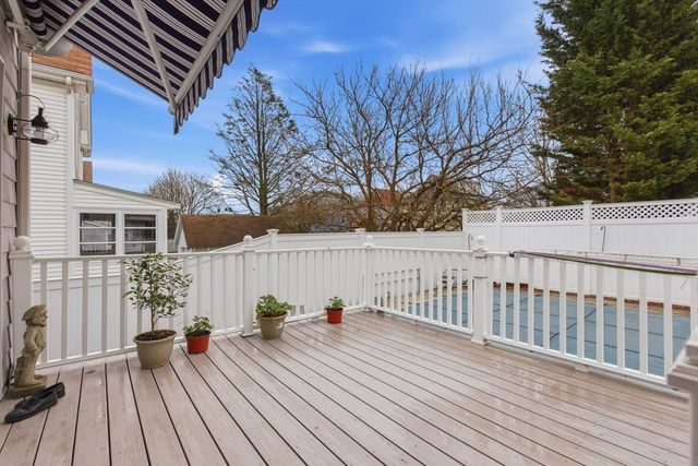 25 Webster St, Quincy, MA 02171