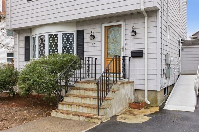 25 Webster St, Quincy, MA 02171
