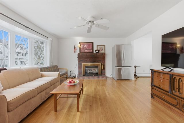 25 Webster St, Quincy, MA 02171