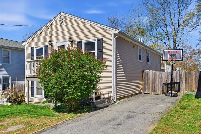 29 Morning Glory Road, Cumberland, RI 02864