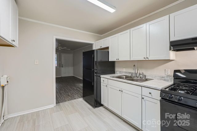 3233 Marlborough Road, Charlotte, NC 28208