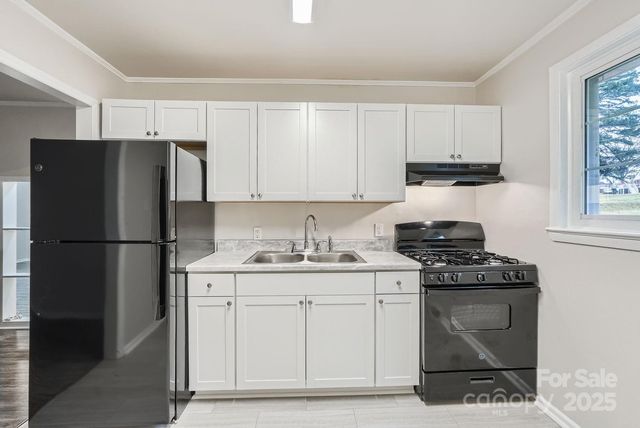 3233 Marlborough Road, Charlotte, NC 28208