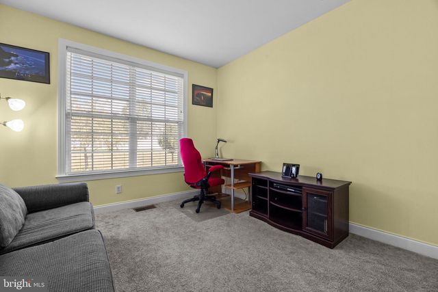 5 KINGSLEY CT, Newtown, PA 18940